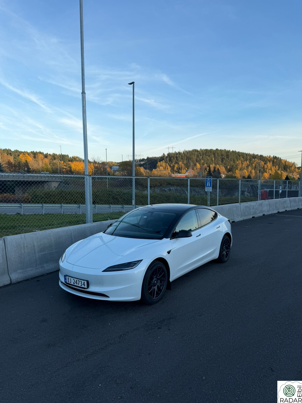 TESLA Model 3 Long Range AWD