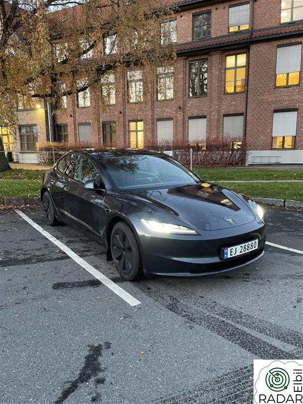 TESLA Model 3 Long Range AWD