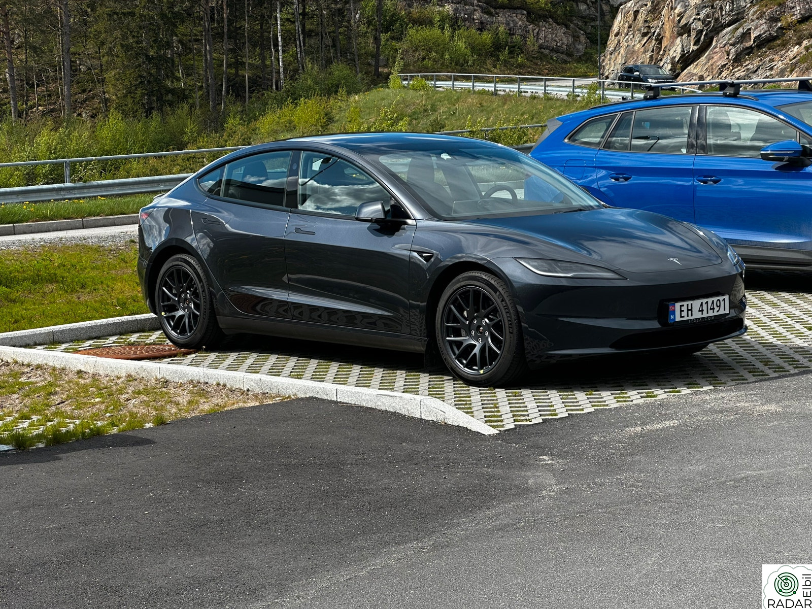 TESLA Model 3 LongRange 498HK 4x4 SortOptikk Highland HiFi Spoiler