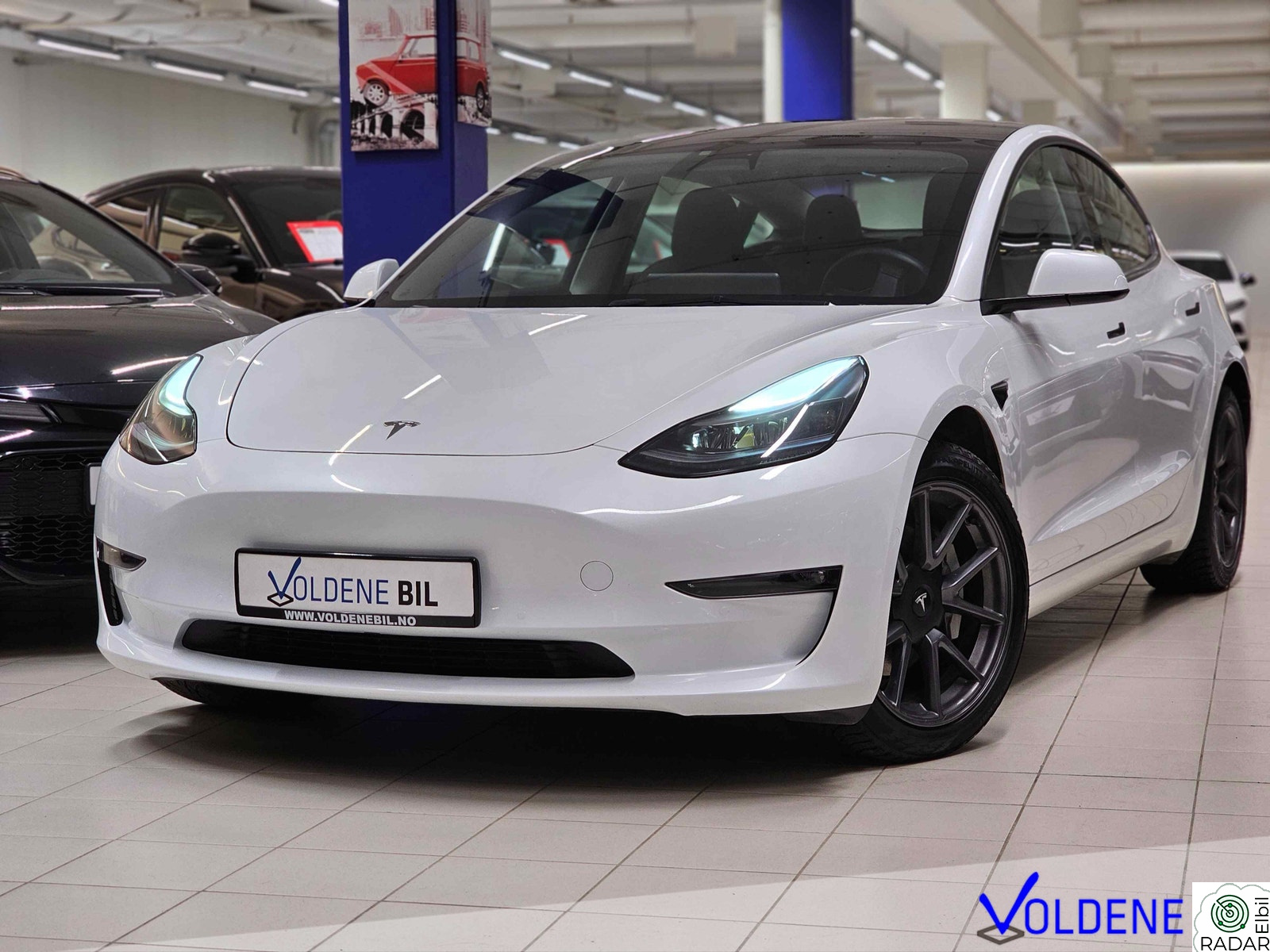 TESLA Model 3 614 WLTP - 1 Eier - Matrix lys - NY EU - Krok - AWD