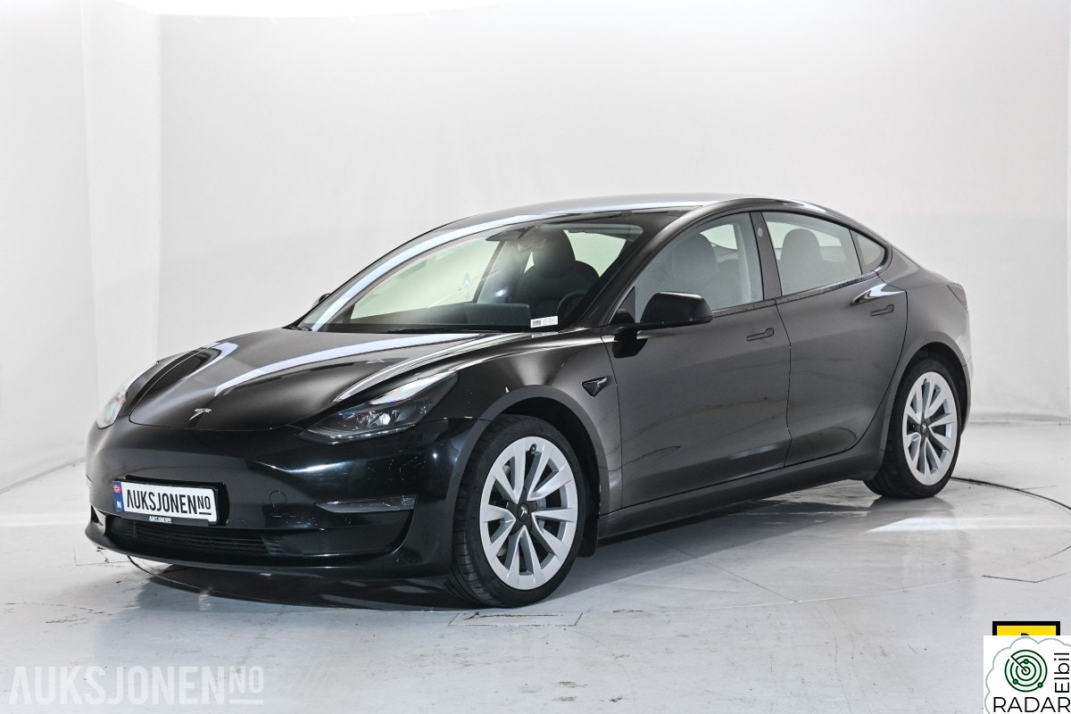 TESLA Model 3 LR AWD AUTOPILOT KAMERA PANO PREMIUM LYD