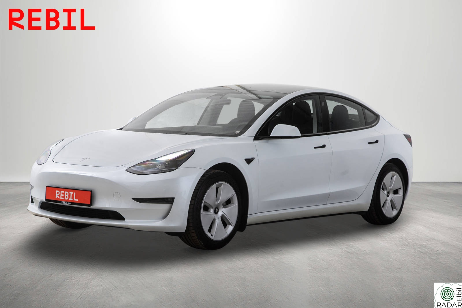 TESLA Model 3 602km (WLTP)/LR/AWD/MCU2/Navi/R.kam/Pano/AP/V.pumpe