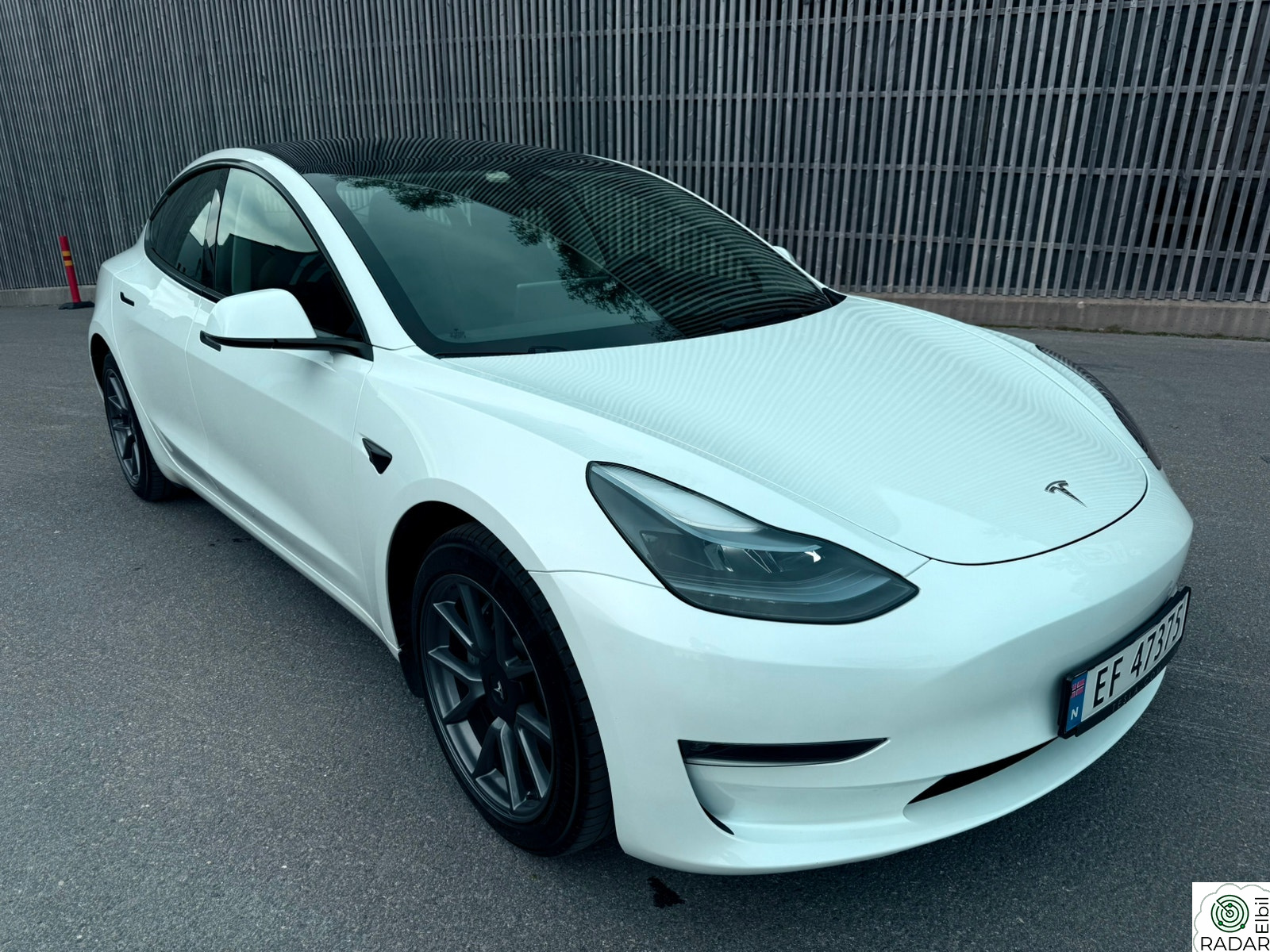 TESLA Model 3 LONG RANGE/AWD/RYZEN/603KM/PANO