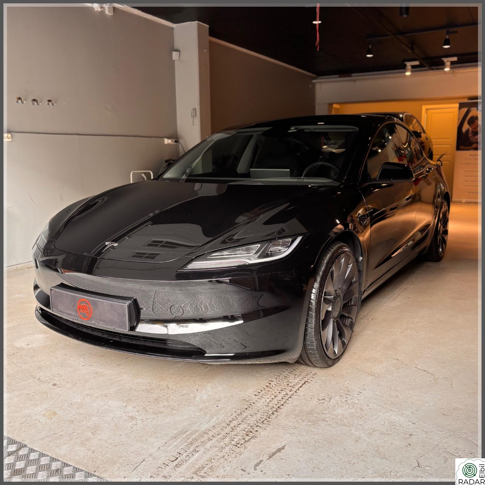 TESLA Model 3 Long Range Highland AWD Premium,ACC,Matrix,Skinn+++