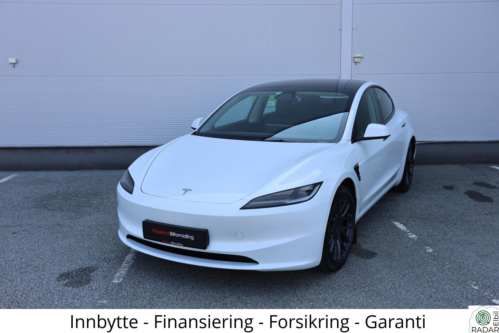 TESLA Model 3 Long-Range/AWD/AP/Highland/Ryzen/Skinn/Pano/Kamera/S+V