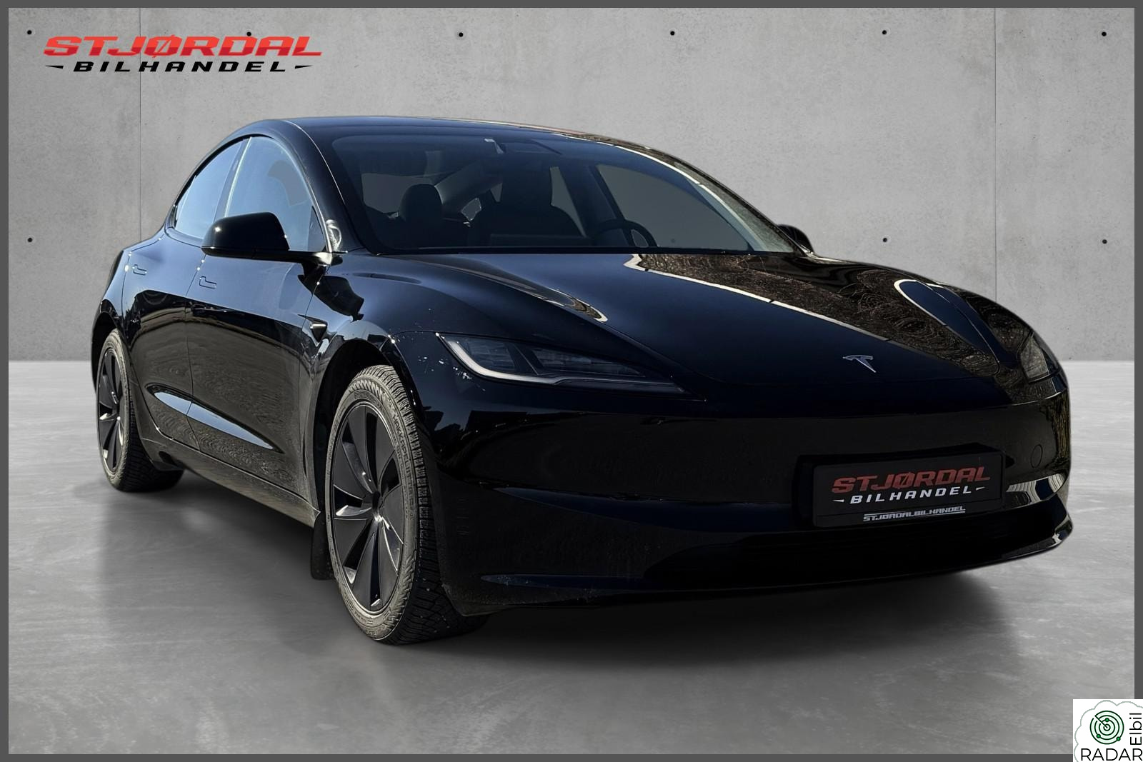 TESLA Model 3 Tesla Model 3 Long Range AWD 2024 - 629 km