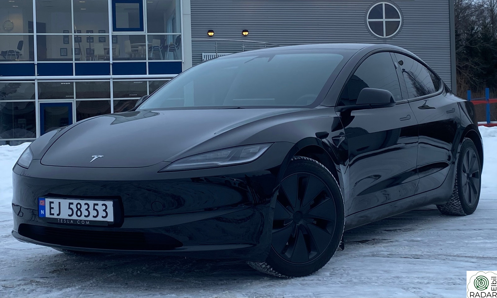 TESLA Model 3 LONG RANGE / 4x4 / FACELIFT / VENTILERTE SETER / KLIMA