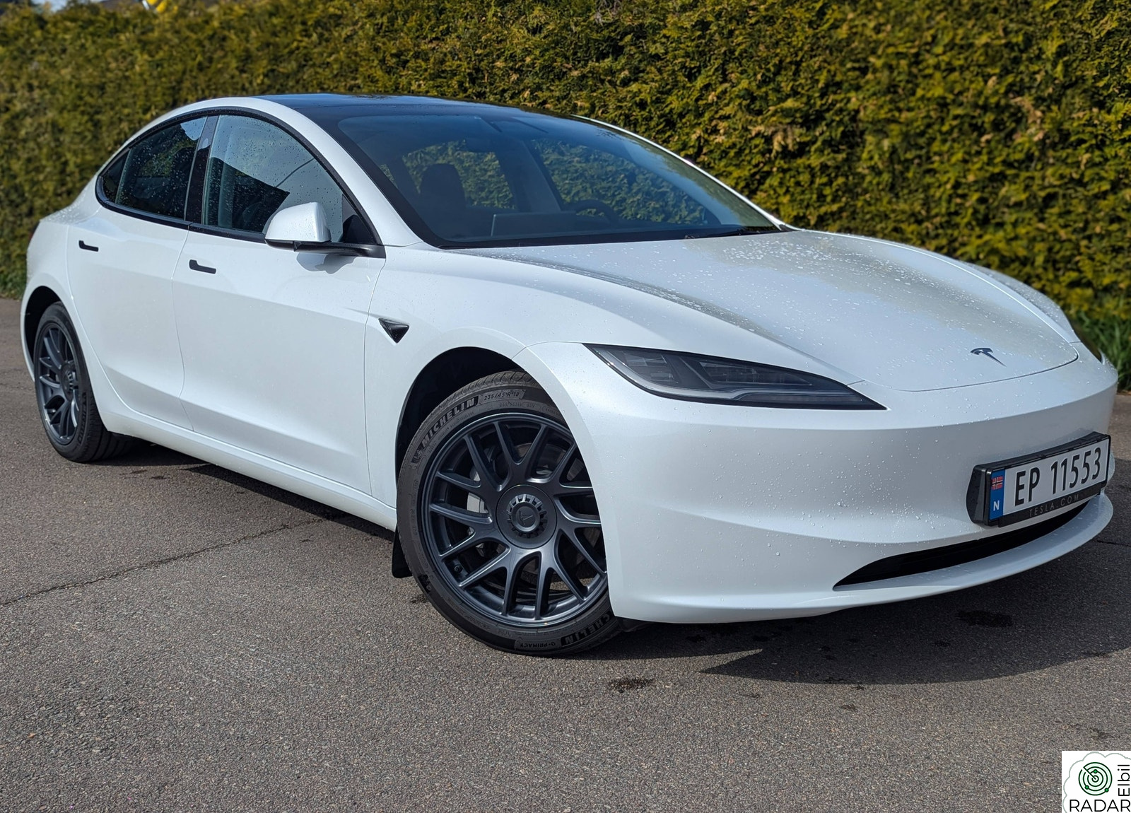 TESLA Model 3 Long Range AWD - 629WLTP / Strøken / Premium