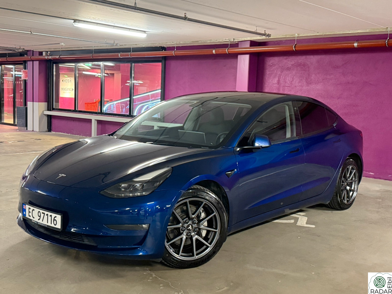 TESLA Model 3 Long Range AWD