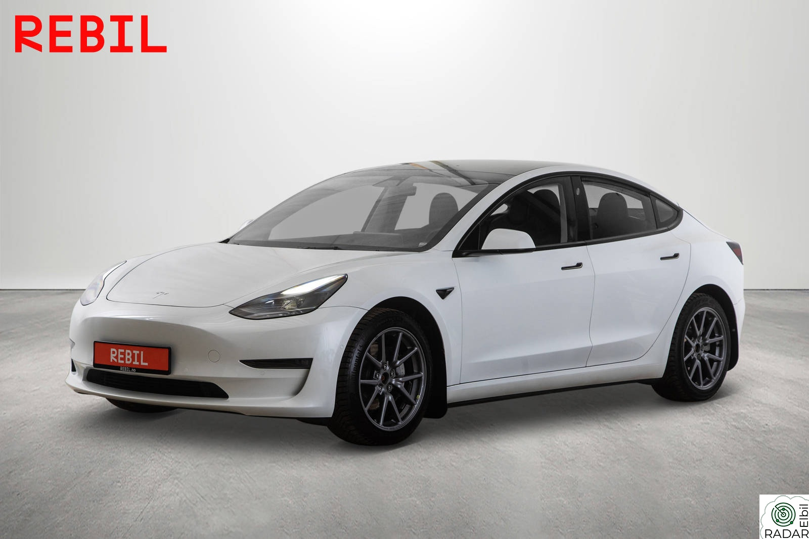 TESLA Model 3 614Km (75KWh) LR/AWD/Pano/R.kam/Skinn/Pano/MCU2/AP