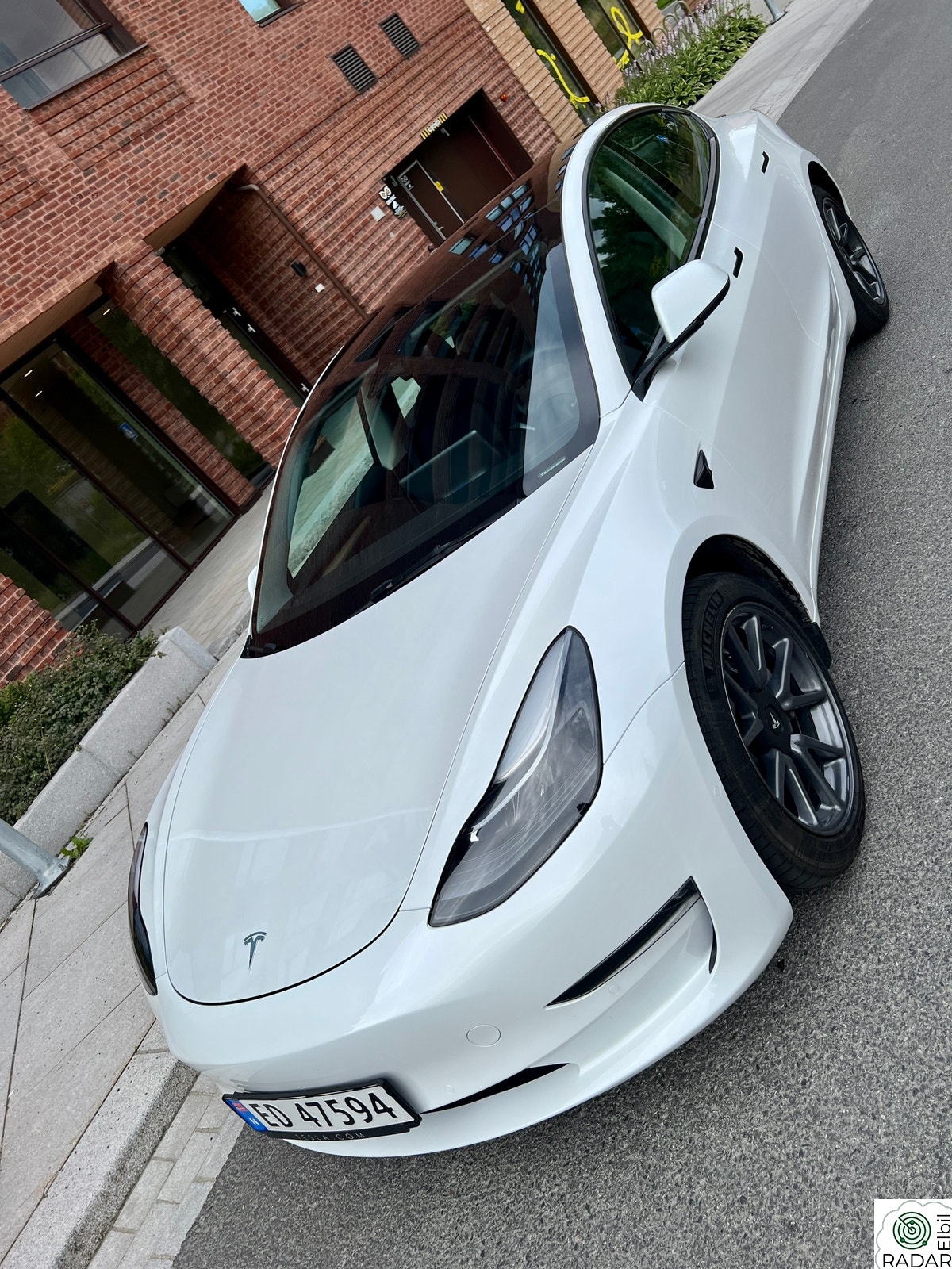 TESLA Model 3 Long Range AWD