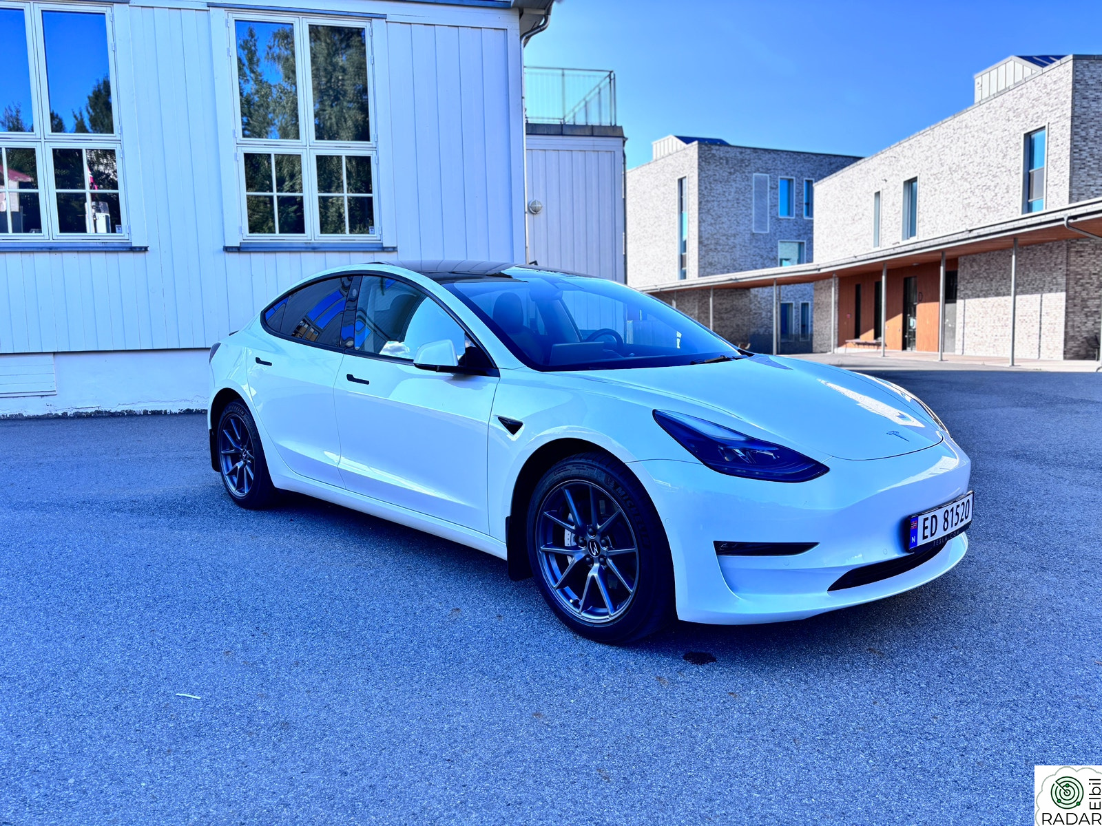 TESLA Model 3 Long Range AWD