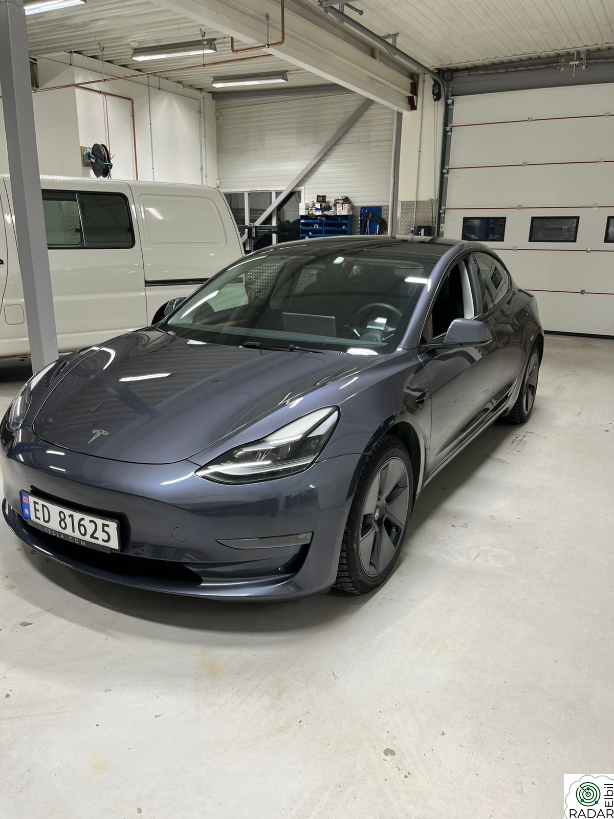 TESLA Model 3 Long Range AWD