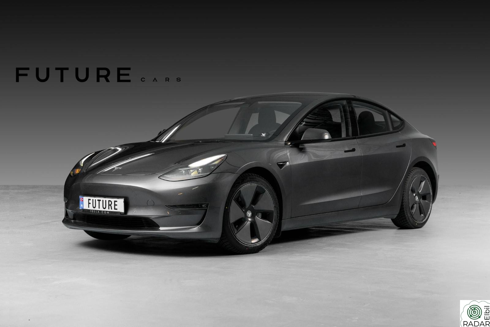 TESLA Model 3 LR AWD/Varmepumpe/AP/Skinn/Norsk/18"+18" 1 eier