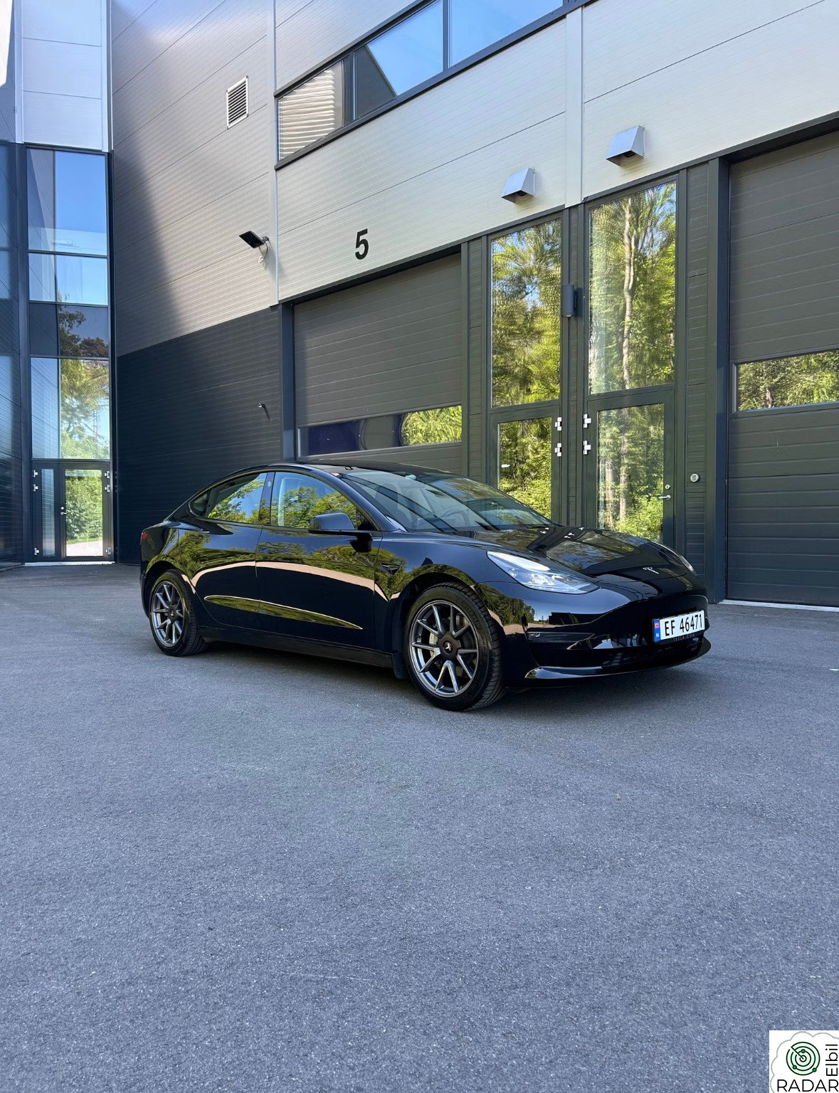 TESLA Model 3 Long Range AWD