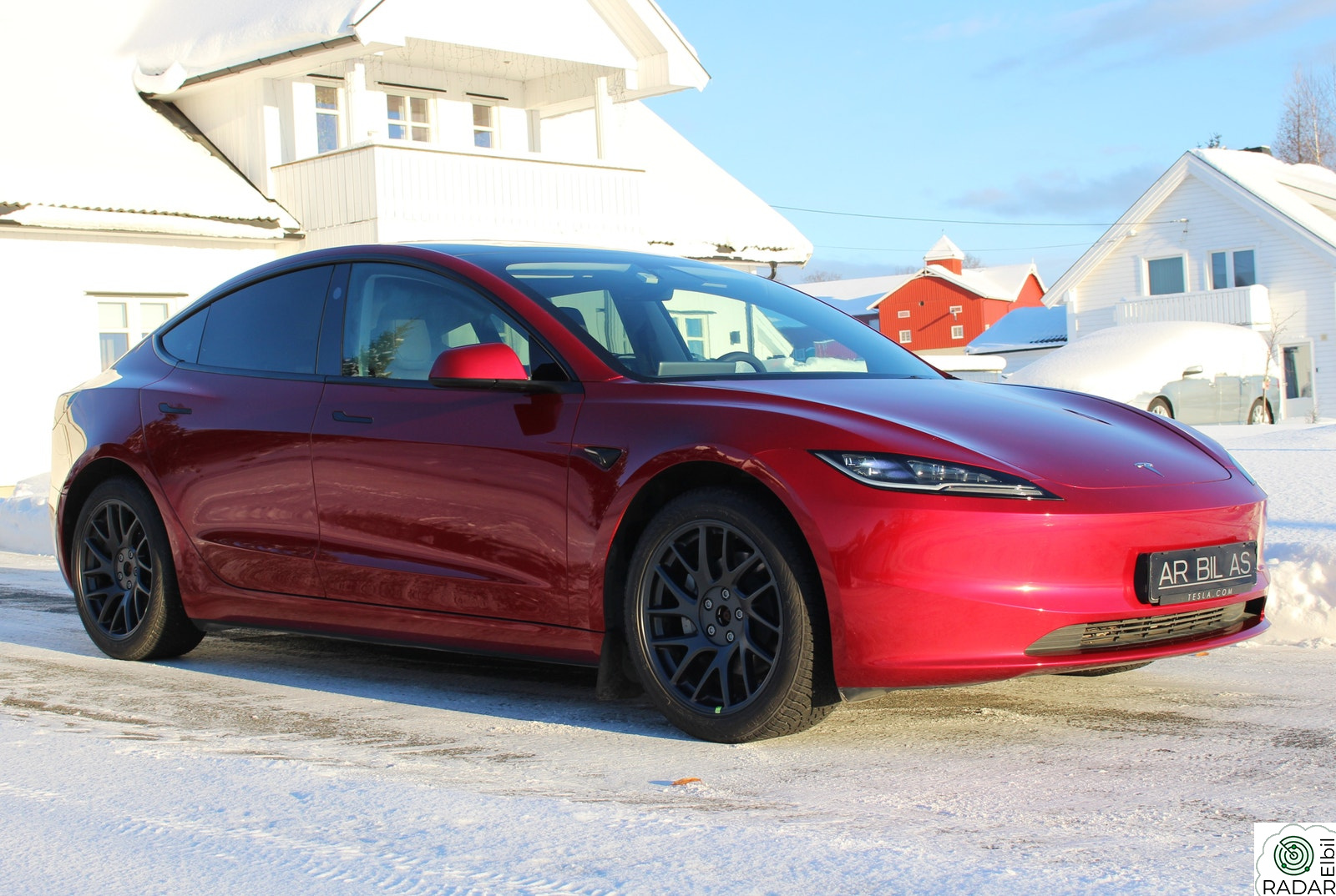 TESLA Model 3 Long Range 498hk AWD 629km rekkevidde 1 Eier Lav km+++