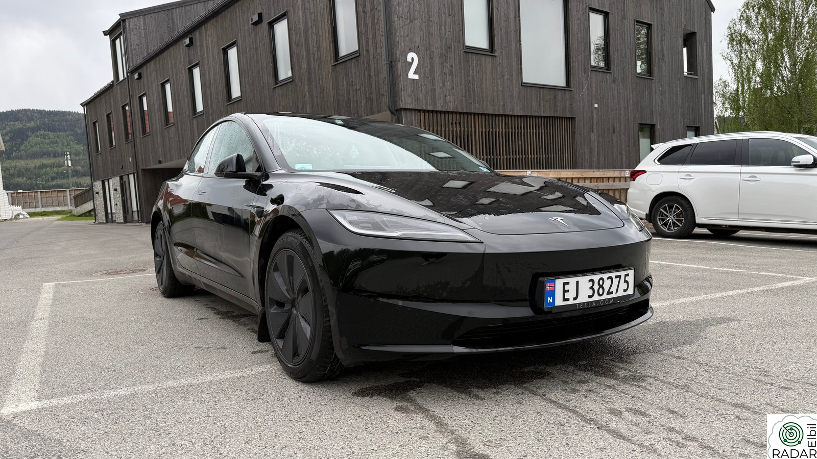 TESLA Model 3 Long Range AWD