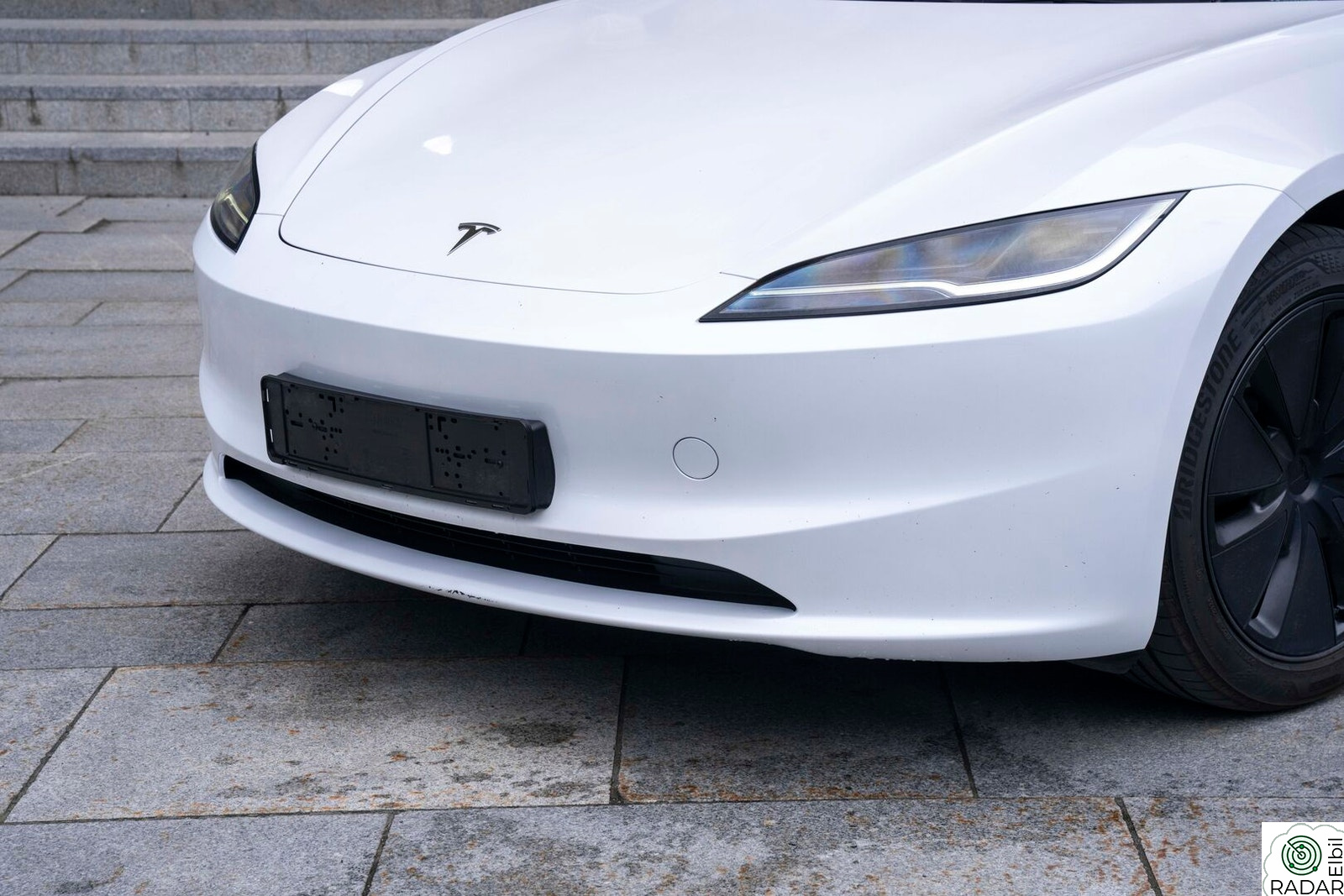 TESLA Model 3 Long Range / Highland / S+V / Autopilot / Garanti