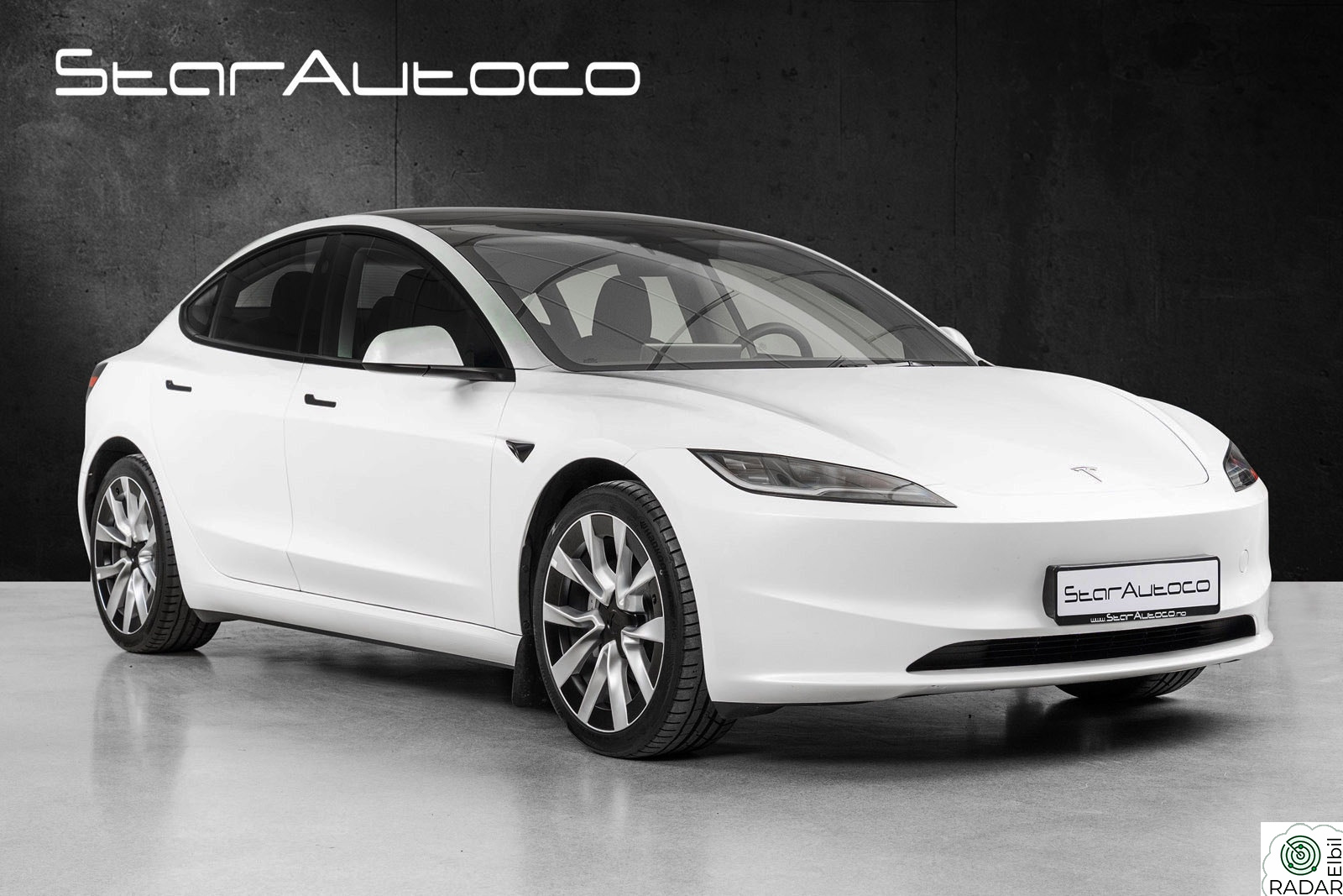 TESLA Model 3 AWD Long Range Highland/19"Nova/Krok/Pano/Oppv.ratt++