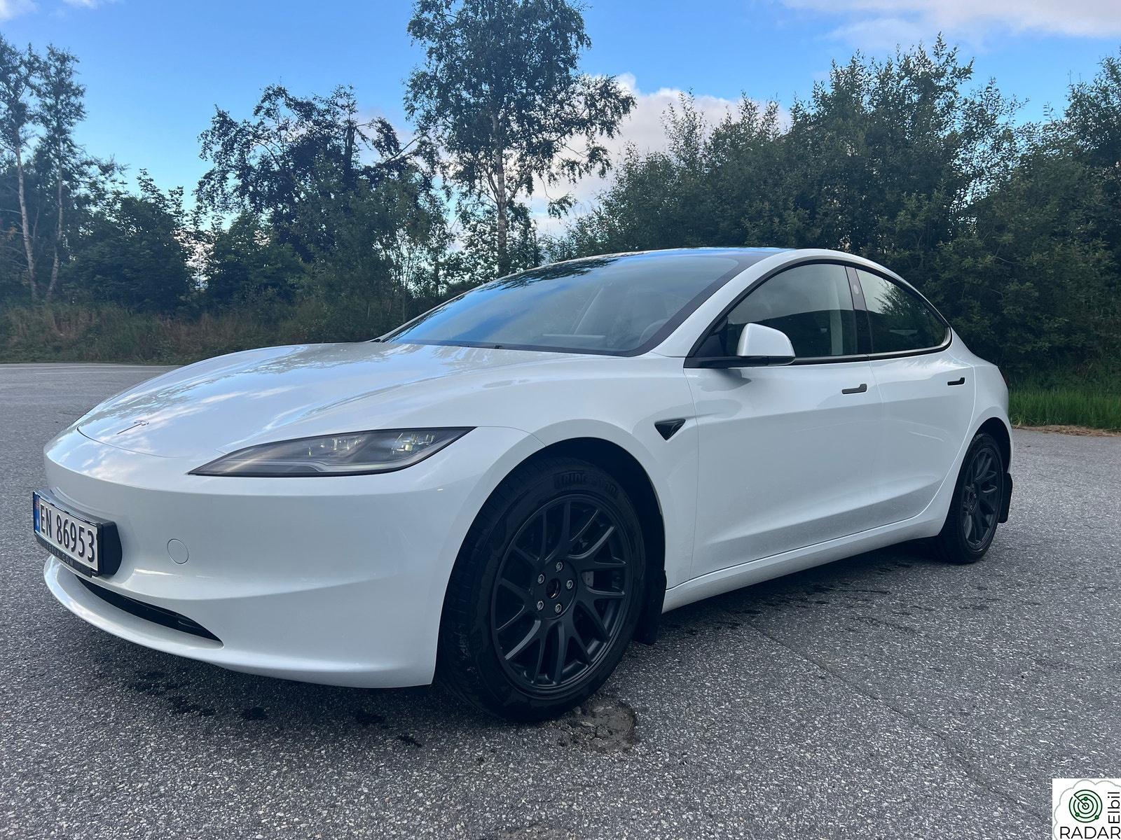 TESLA Model 3 Long Range AWD