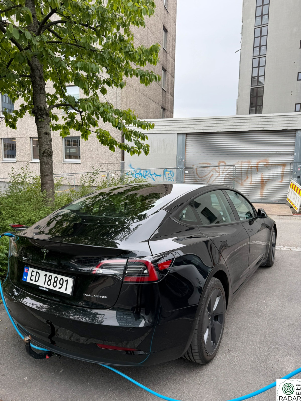 TESLA Model 3 Long Range lav km Facelift takstativ  H.feste summen !