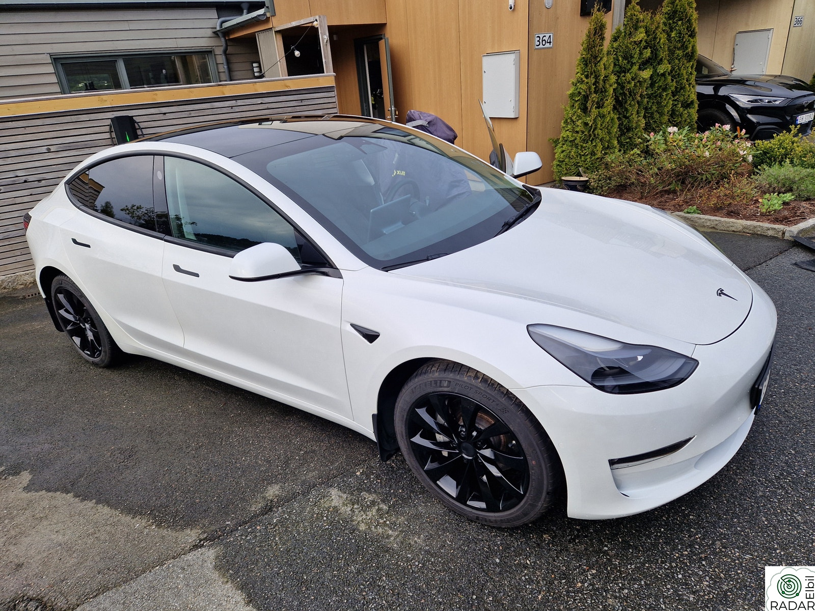 TESLA Model 3 LR | Facelift | Lav km | H.feste | Solfilm | Velholdt
