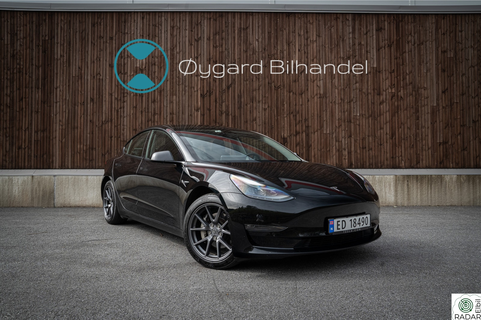 TESLA Model 3 Long Range AWD