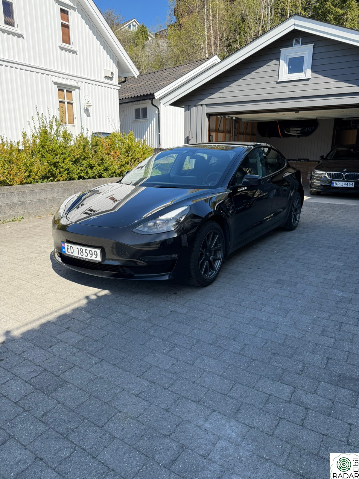TESLA Model 3 Long Range AWD
