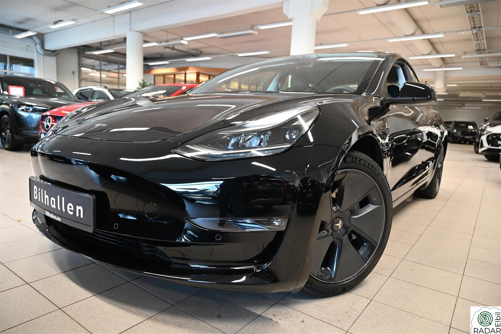 TESLA Model 3 Long Range AWD m/AP/Varmepumpe/Skinn/Glasstak++