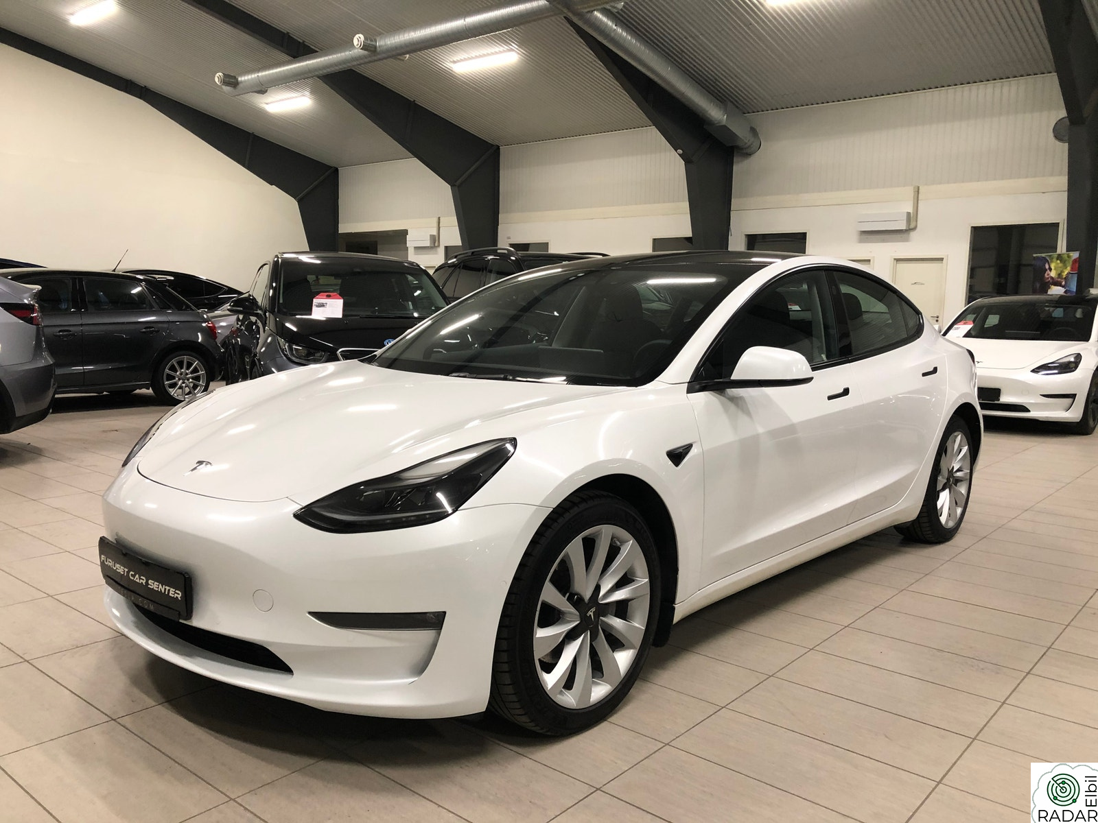 TESLA Model 3 LONG RANGE,AWD,KROK,VARMEPUMPE, AP,PREMIUM,18"+18"NORSK