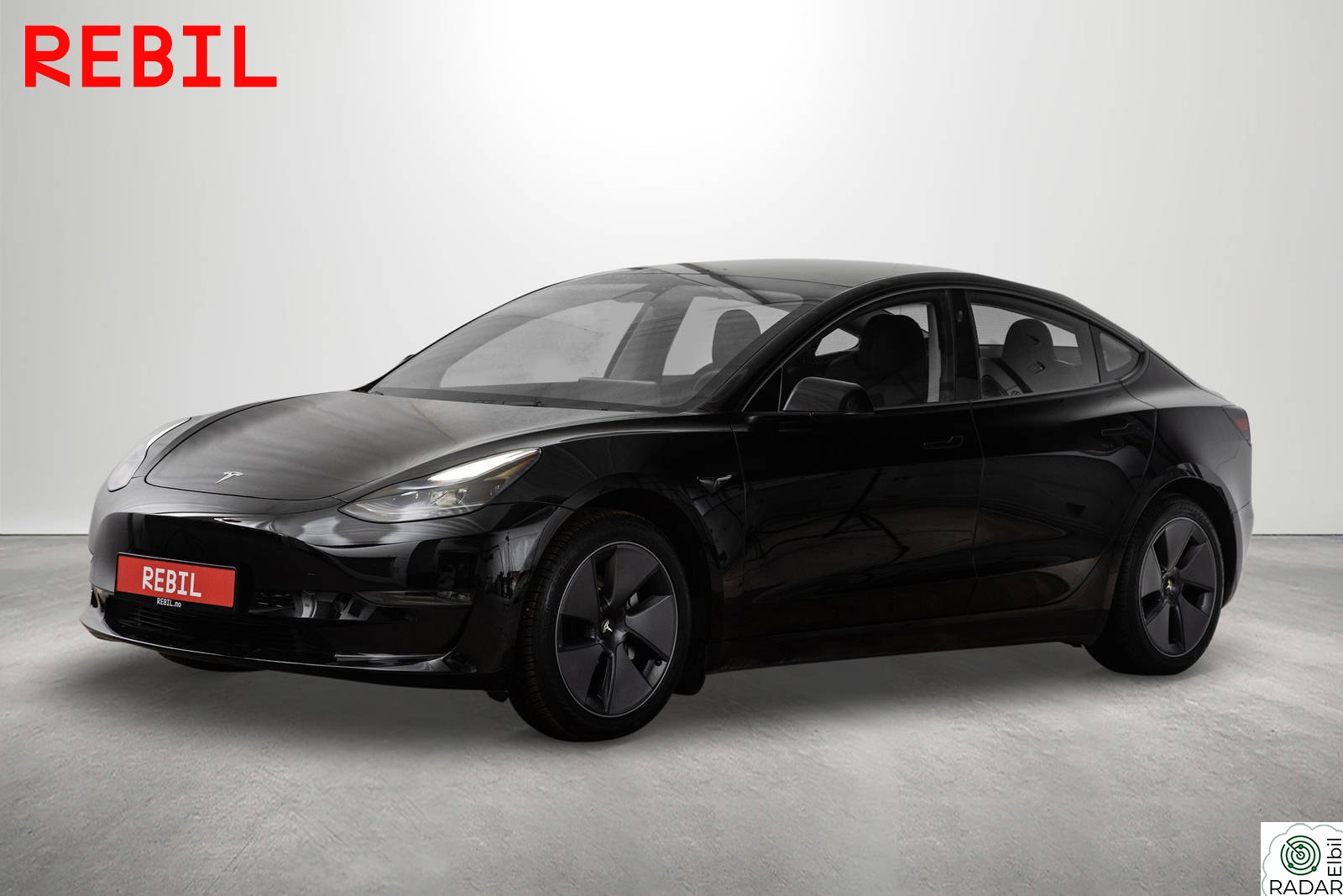 TESLA Model 3 602km (WLTP)/LR/AWD/Ryzen/Navi/R.kam/Pano/AP/V.pumpe