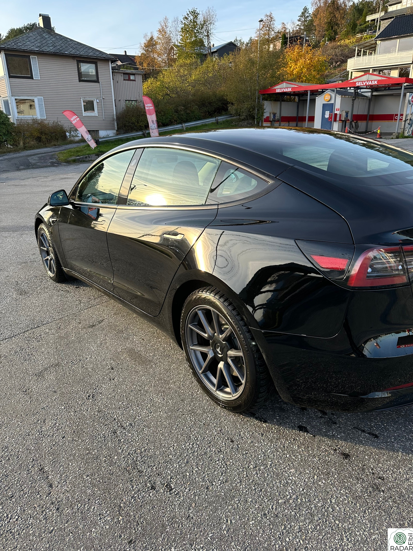 TESLA Model 3 Long Range, AWD, 602km WLTP, Hengerfeste