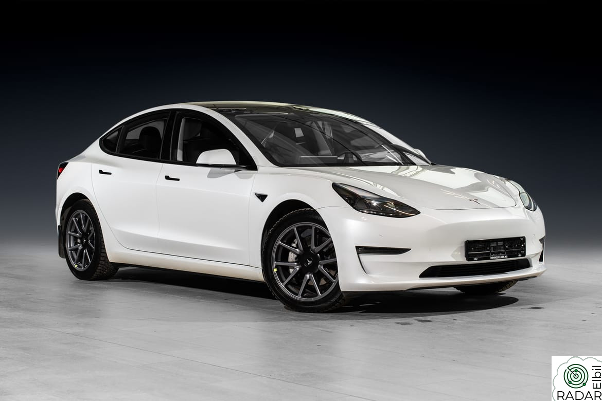 TESLA Model 3 LR AWD / KROK / AP / 602KM! / V.PUMPE! / APP / EU03.27
