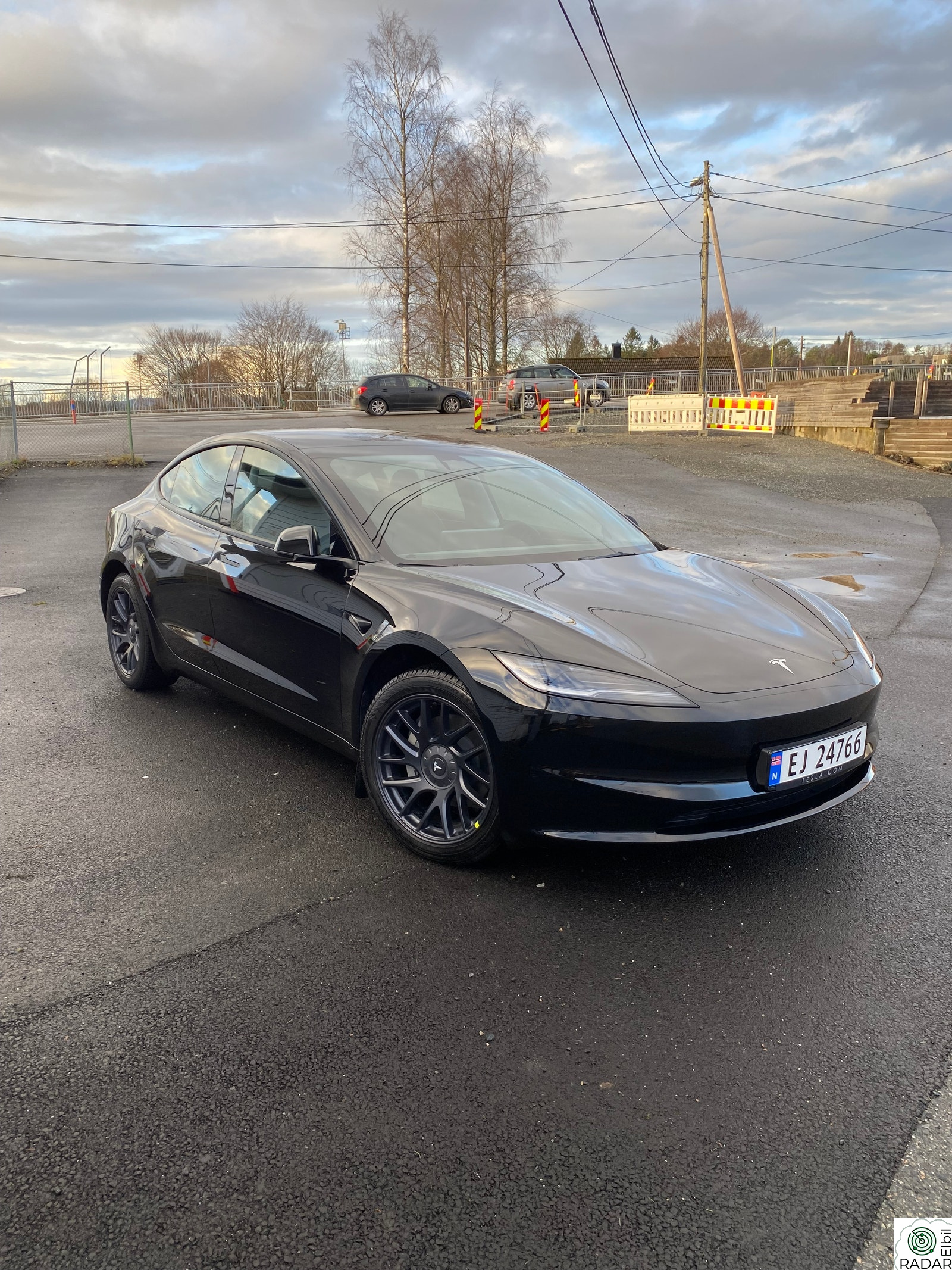 TESLA Model 3 Long Range AWD
