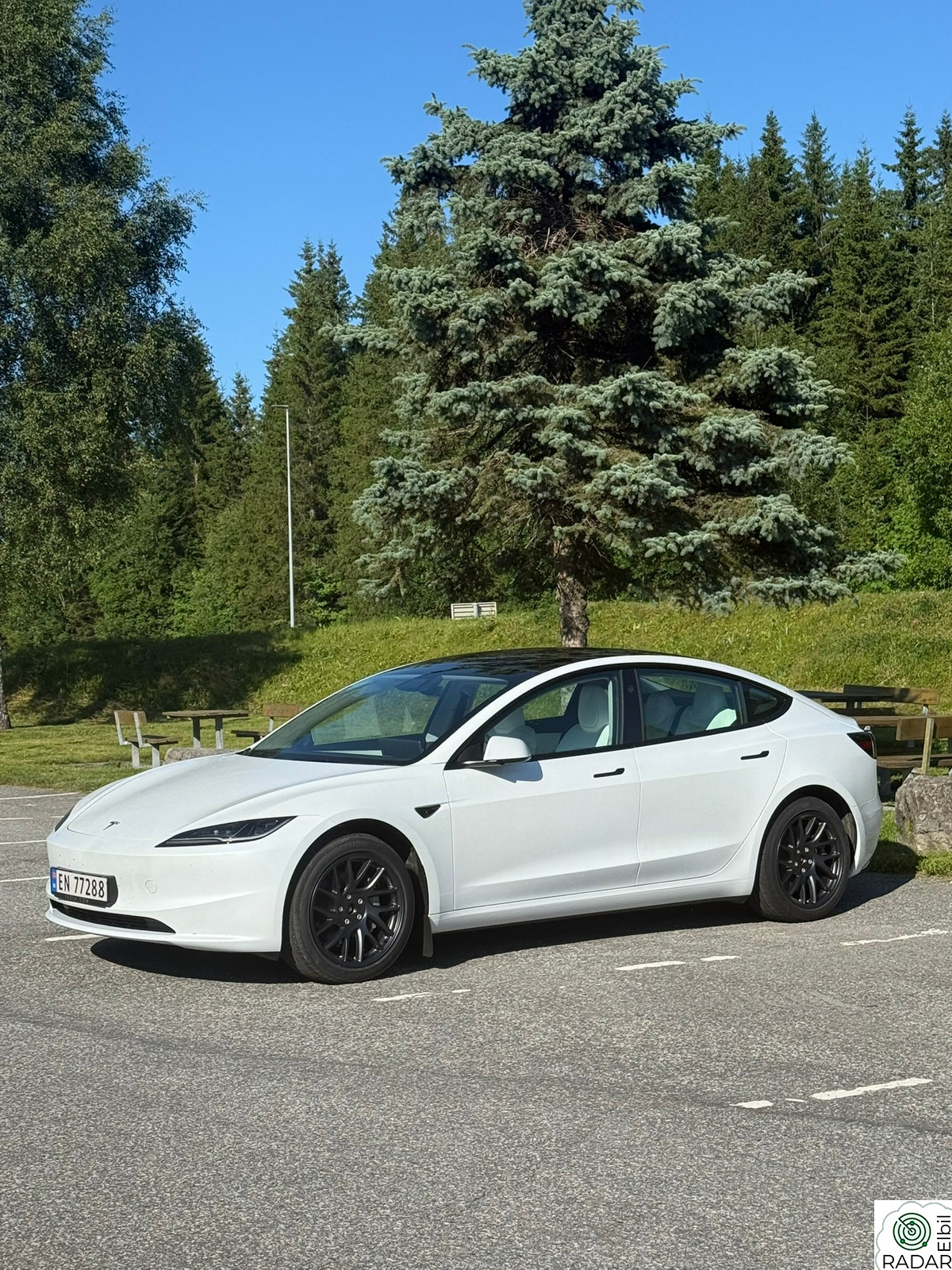 TESLA Model 3 Long Range AWD