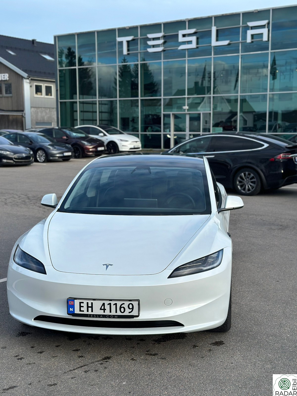 TESLA Model 3 Long Range AWD
