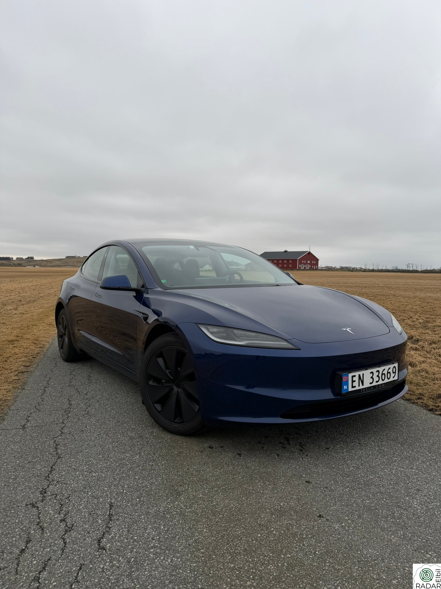 TESLA Model 3 Long Range AWD