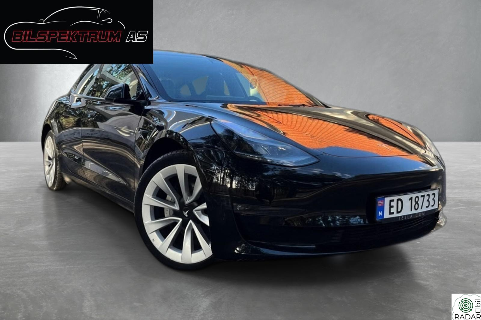 TESLA Model 3 Long-Range AWD // Premium, AutoPilot, Sport, V.pumpe++