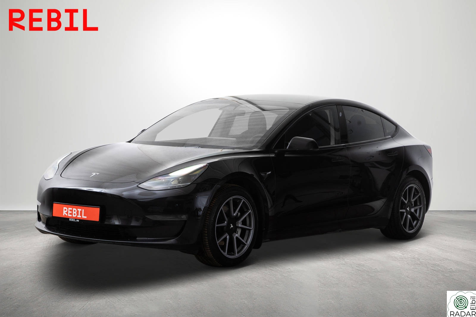 TESLA Model 3 580km/LR/AWD/MCU2/Navi/R.kam/Pano/AP/Memory/V.pumpe