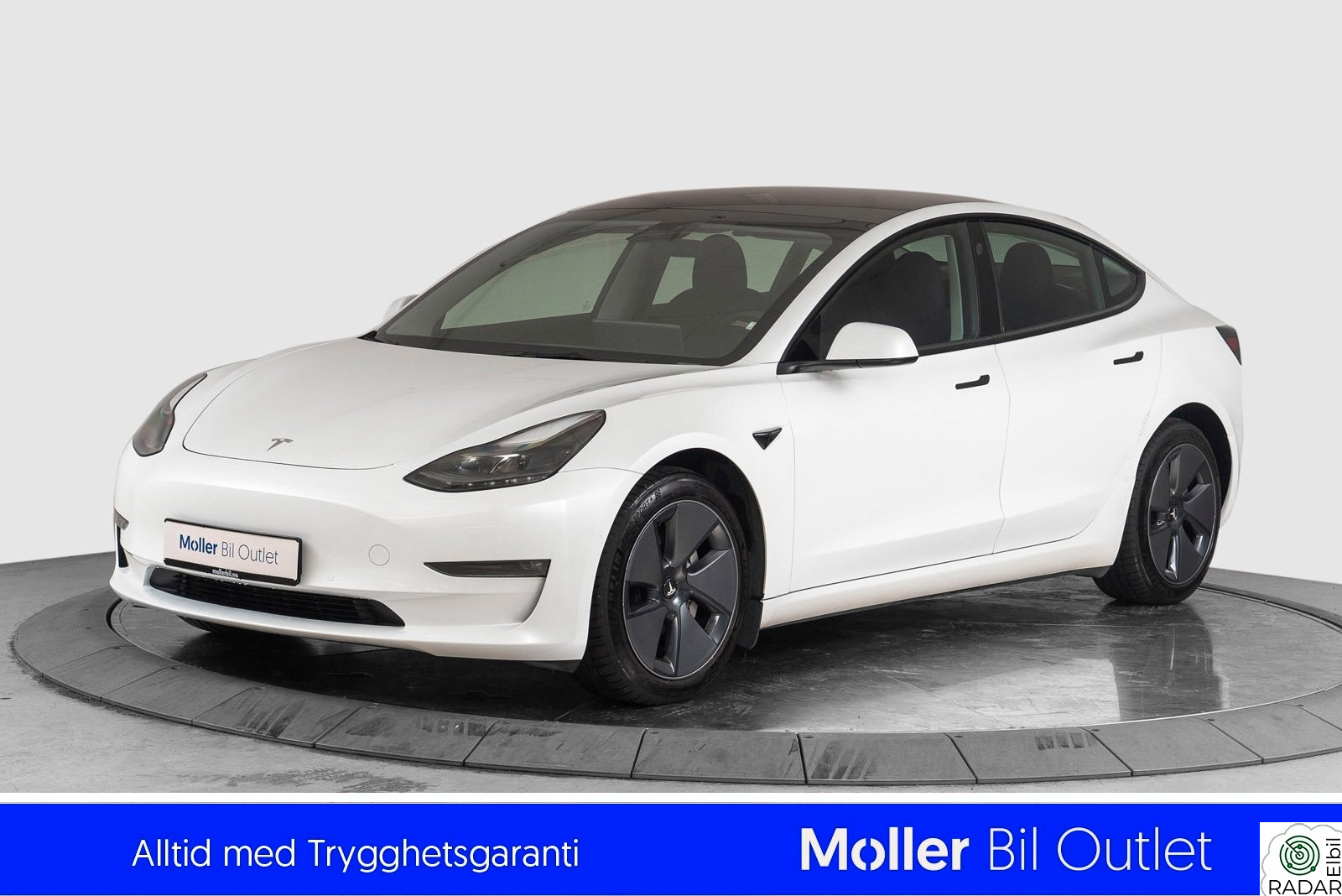 TESLA Model 3 Long Range AWD - R.kam, Pano, Skinn, Navi