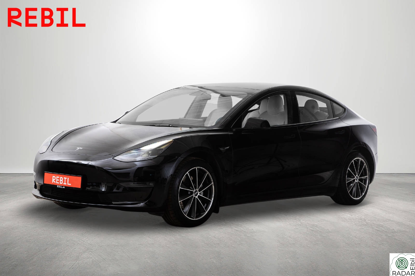 TESLA Model 3 614km/LR/AWD/MCU2/Krok/Navi/R.kam/Pano/AP/Memory/V.pump