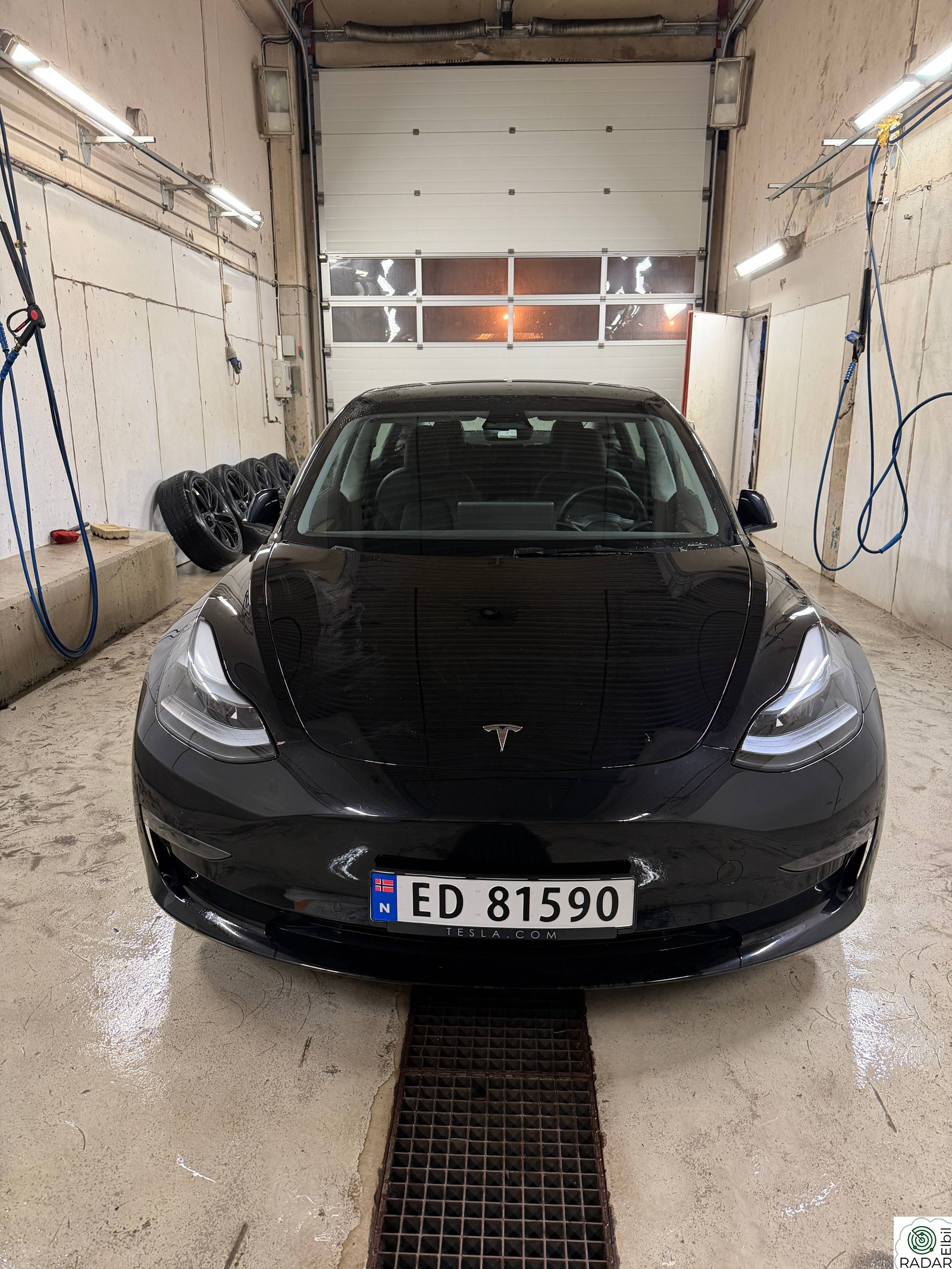 TESLA Model 3 Tesla 3 Long Range AWD (614 / WLTP)