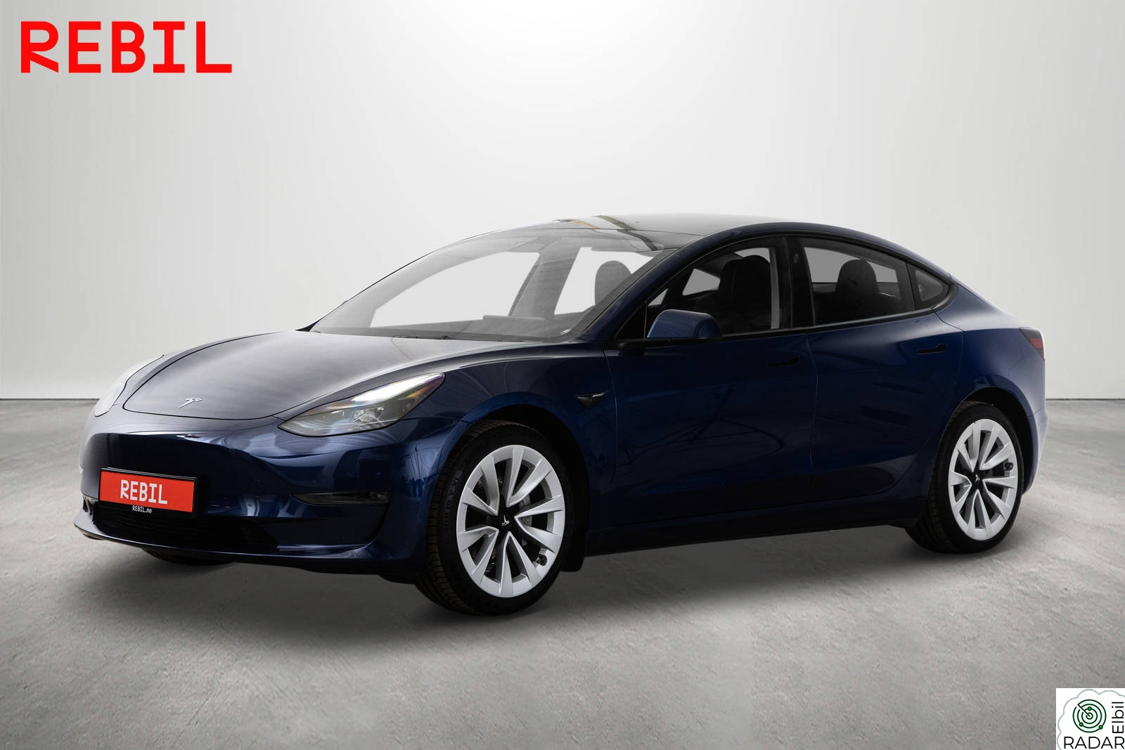 TESLA Model 3 602km (WLTP)/LR/AWD/Krok/Ryzen/Navi/R.kam/Pano/V.pumpe