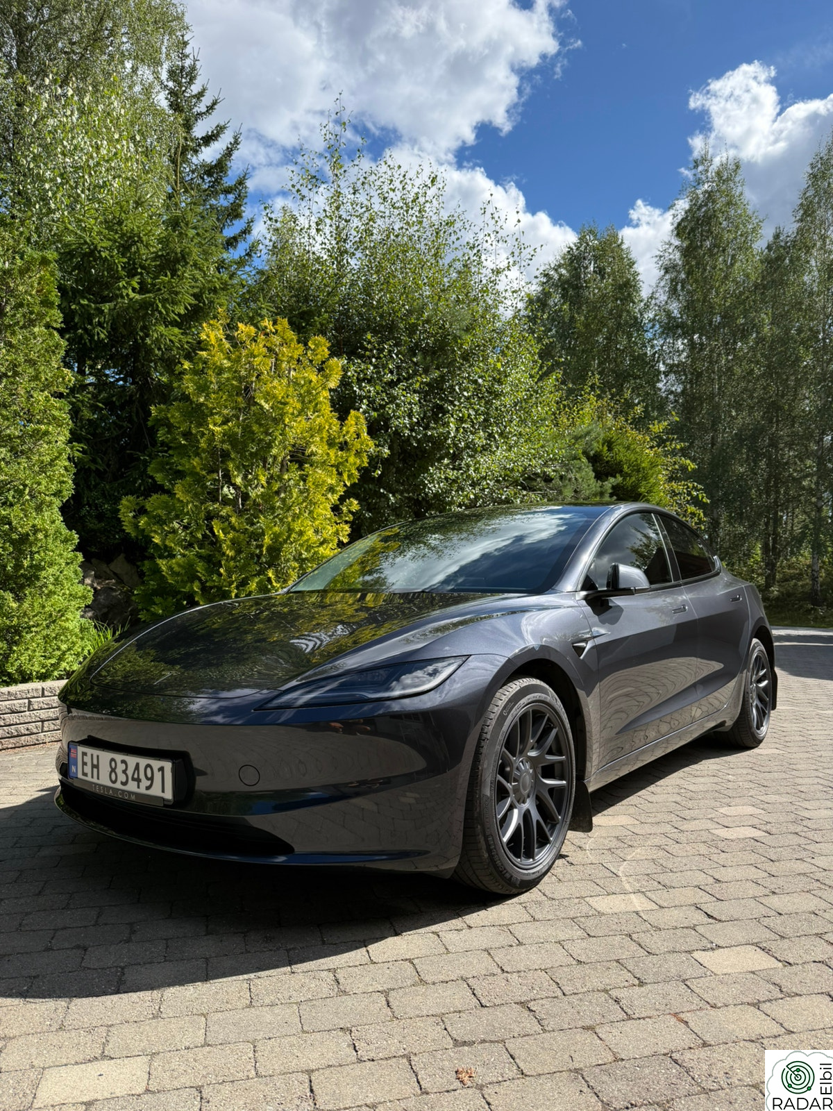 TESLA Model 3 Long Range AWD