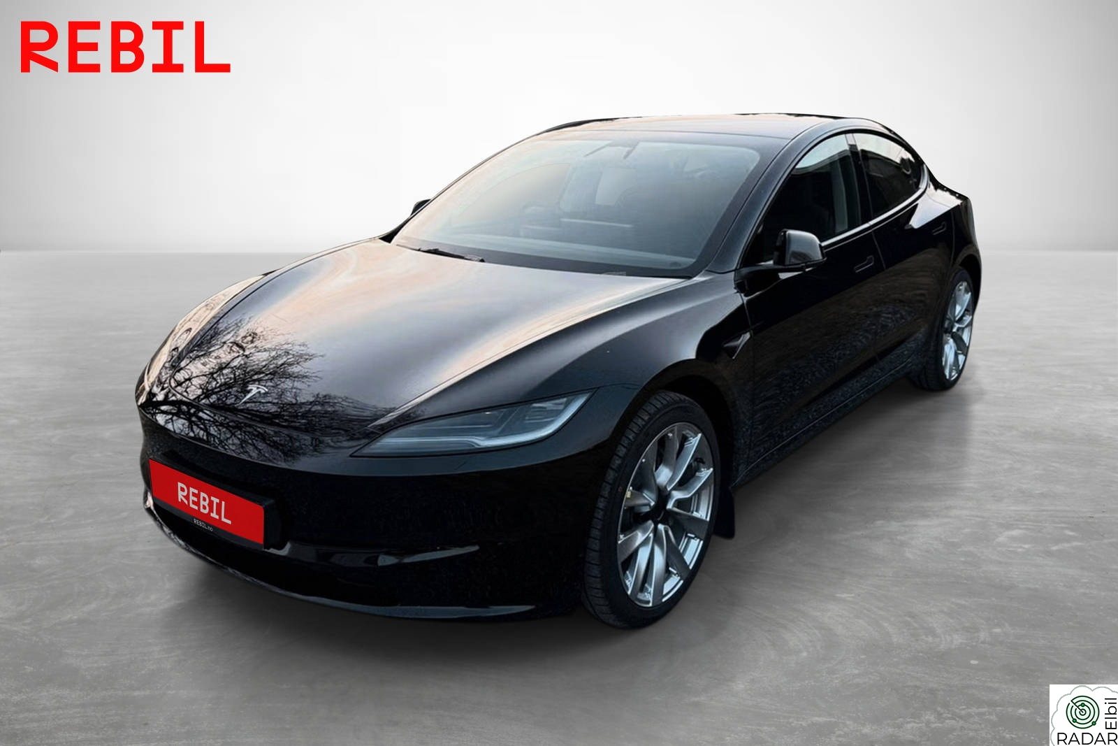 TESLA Model 3 Long Range, Highland, AWD, Skinn, Ambient, Ryzen
