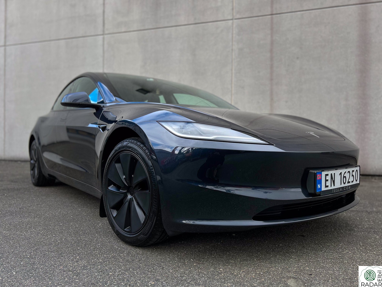 TESLA Model 3 Long Range Dual Motor AWD