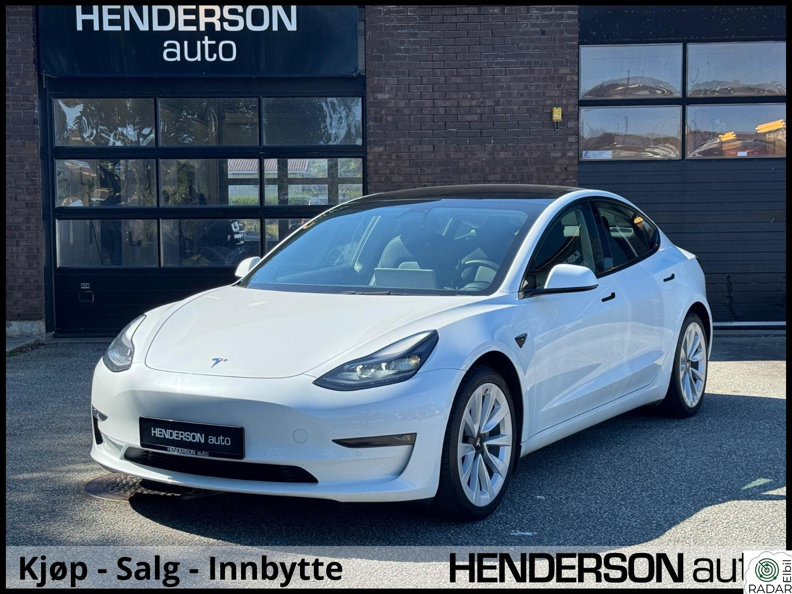 TESLA Model 3 Long Range AWD Premium Skinn/Krok/V.Pumpe/Navi/Panorama