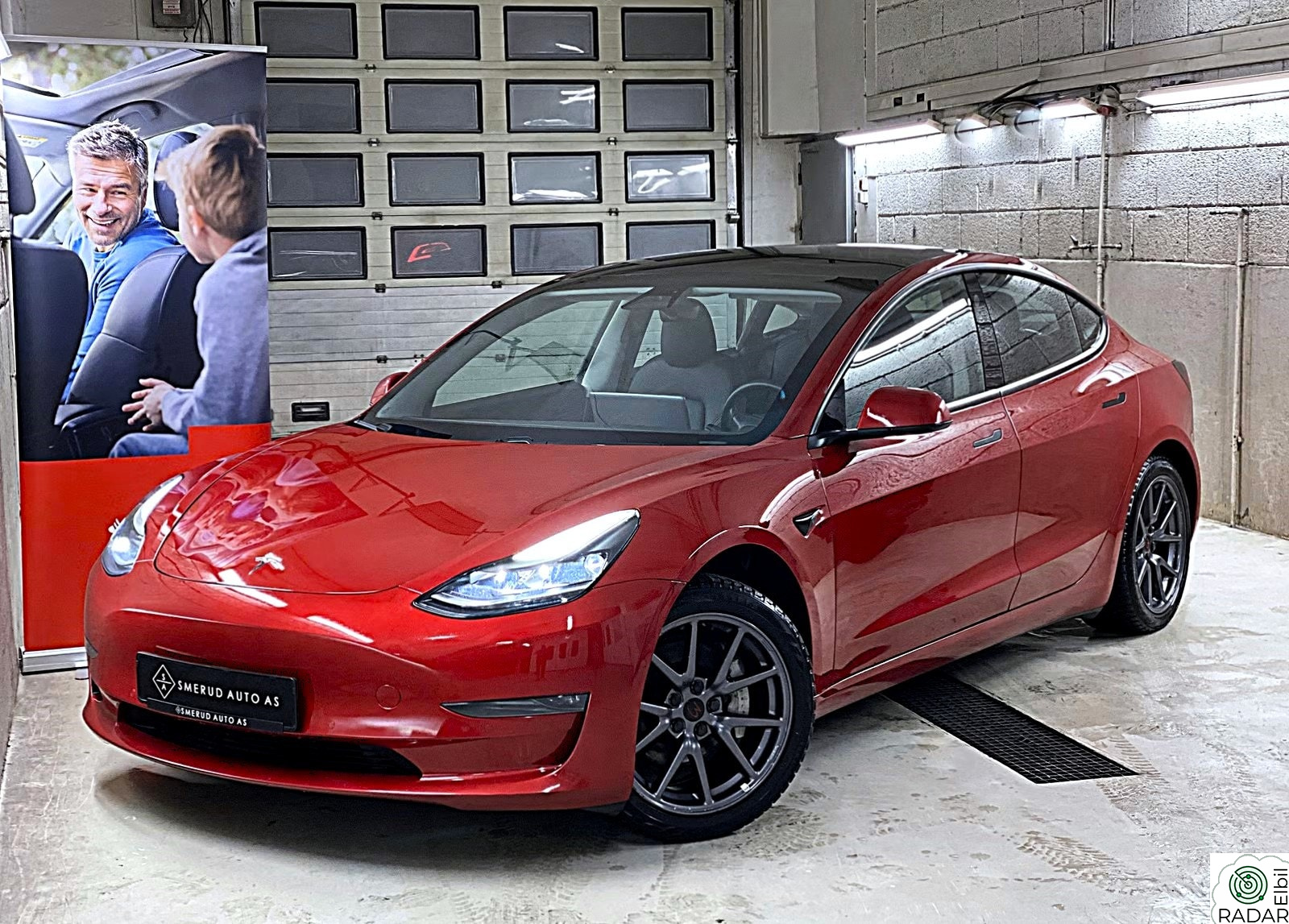 TESLA Model 3 Long Range | 4x4 | 1-Eier | Premium | Rattvarmer