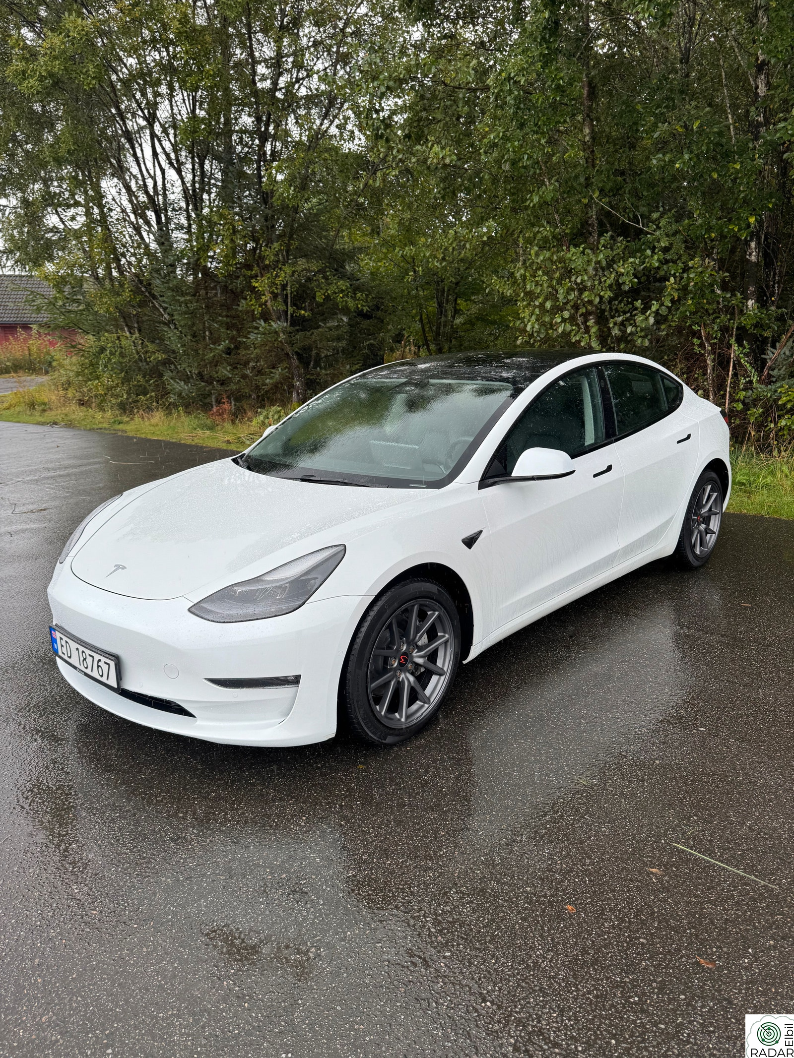 TESLA Model 3 Long Range AWD