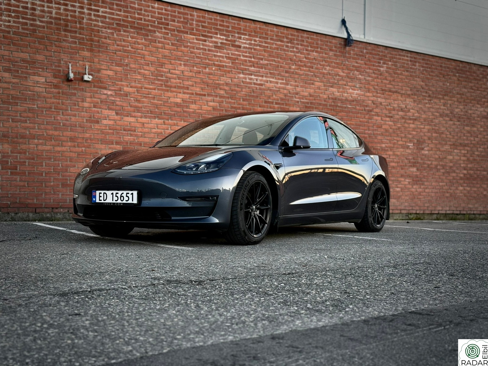 TESLA Model 3 Long Range AWD